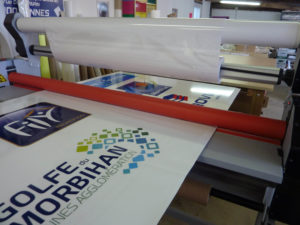 contrecollage adhésif sur support PVC